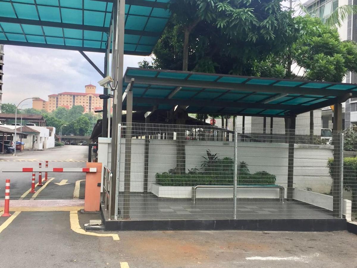 Cozy Kelana Jaya Semi-D Apt Near Mall, College & Hospital Petaling Jaya Zewnętrze zdjęcie