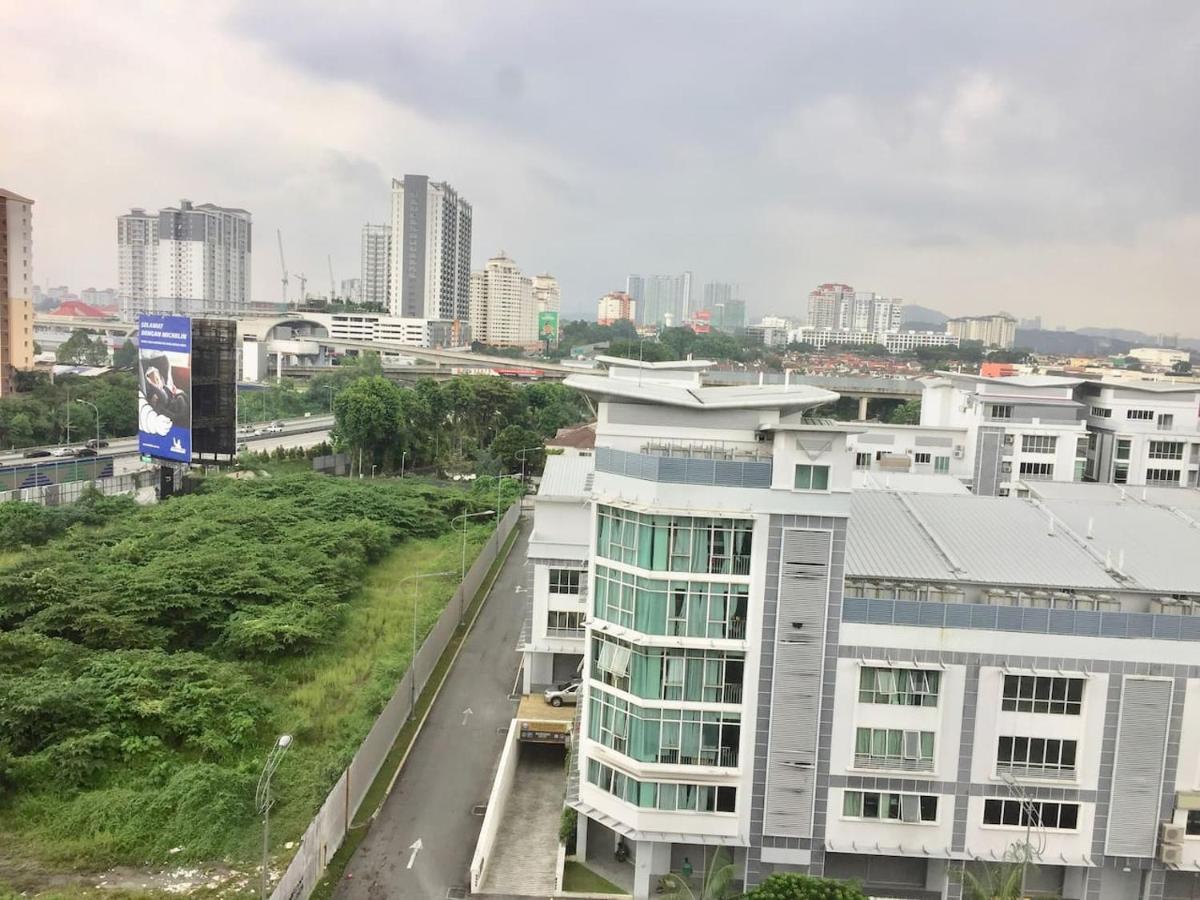 Cozy Kelana Jaya Semi-D Apt Near Mall, College & Hospital Petaling Jaya Zewnętrze zdjęcie