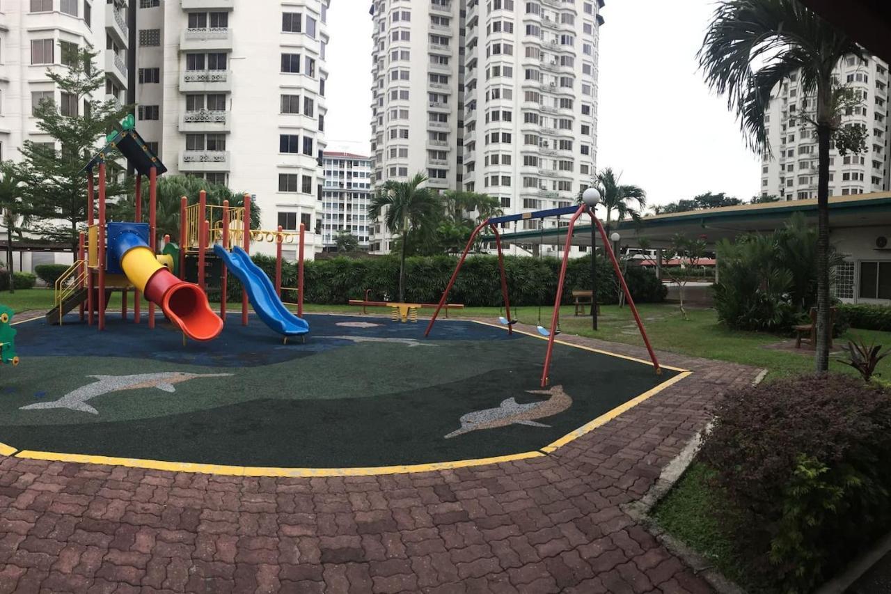 Cozy Kelana Jaya Semi-D Apt Near Mall, College & Hospital Petaling Jaya Zewnętrze zdjęcie
