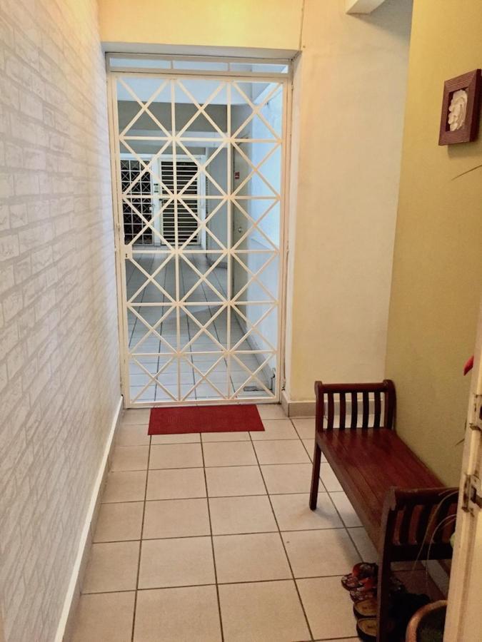 Cozy Kelana Jaya Semi-D Apt Near Mall, College & Hospital Petaling Jaya Zewnętrze zdjęcie